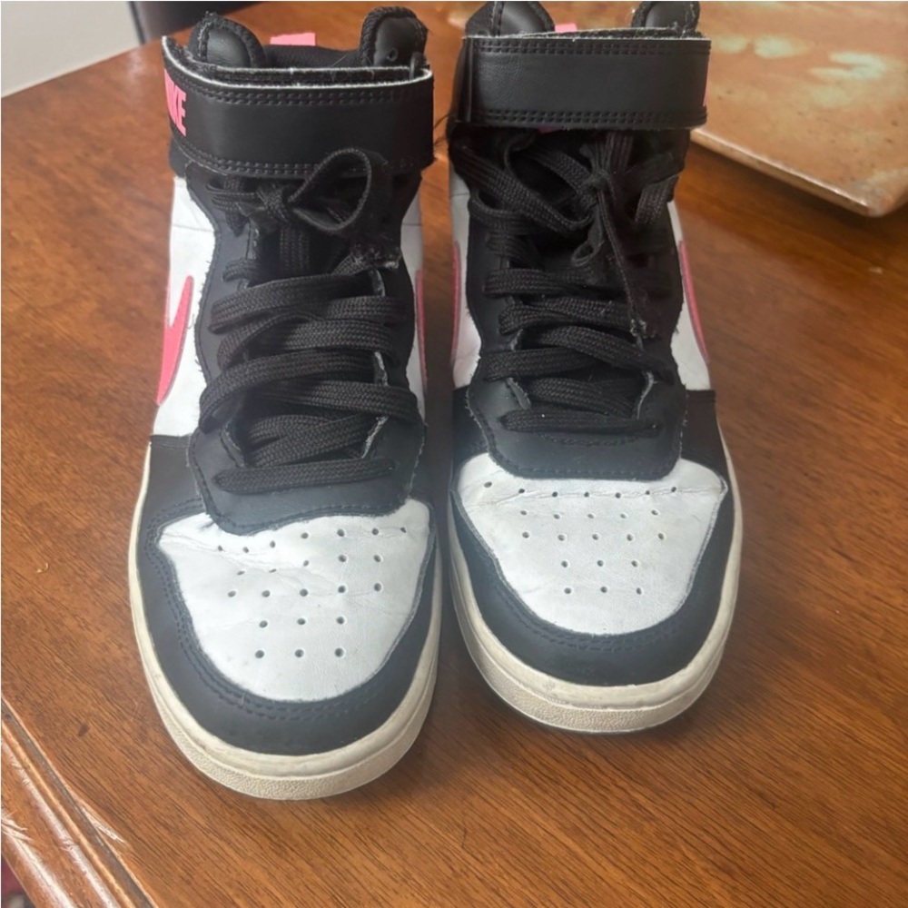 Nike High-Top Court Borough Mid 2 Sneakers - White, Black & Pink 5Y 37.5 - Picture 2 of 6